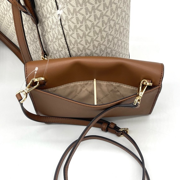 Michael Kors Large Charlotte 3 in 1 Tote Bag - Picture 13 of 14